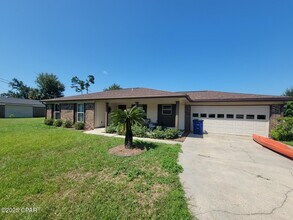 3136 Lawton Ct in Panama City, FL - Building Photo - Building Photo
