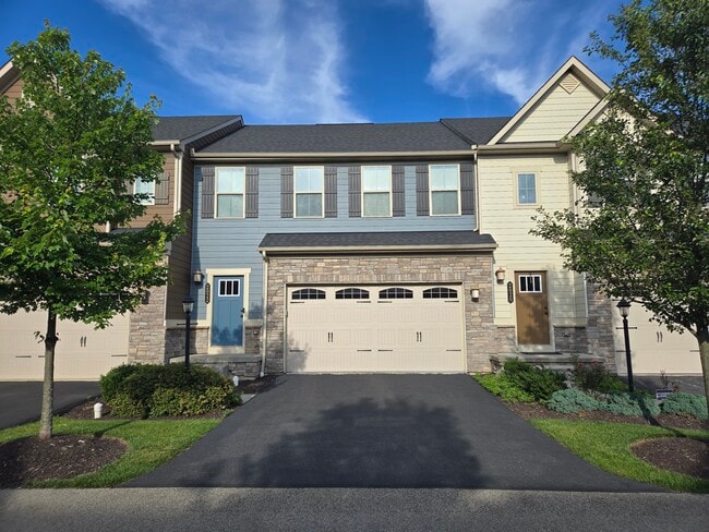 property at 2022 Connecticut Ln