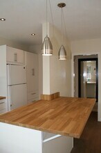 2527 Elm Ave, Unit B in Long Beach, CA - Building Photo - Building Photo