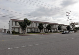 Pine Tree Park Apartments in Garden Grove, CA - Building Photo - Building Photo