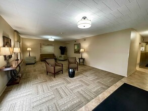 Chalfont Apartments in Pittsburgh, PA - Building Photo - Building Photo