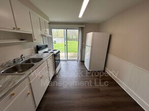 659-669 Shoreline Dr in Vermilion, OH - Building Photo - Building Photo