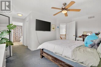 26 Benchland St in Ottawa, ON - Building Photo - Building Photo