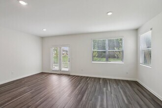 2544 Coventry St SW in Atlanta, GA - Foto de edificio - Building Photo
