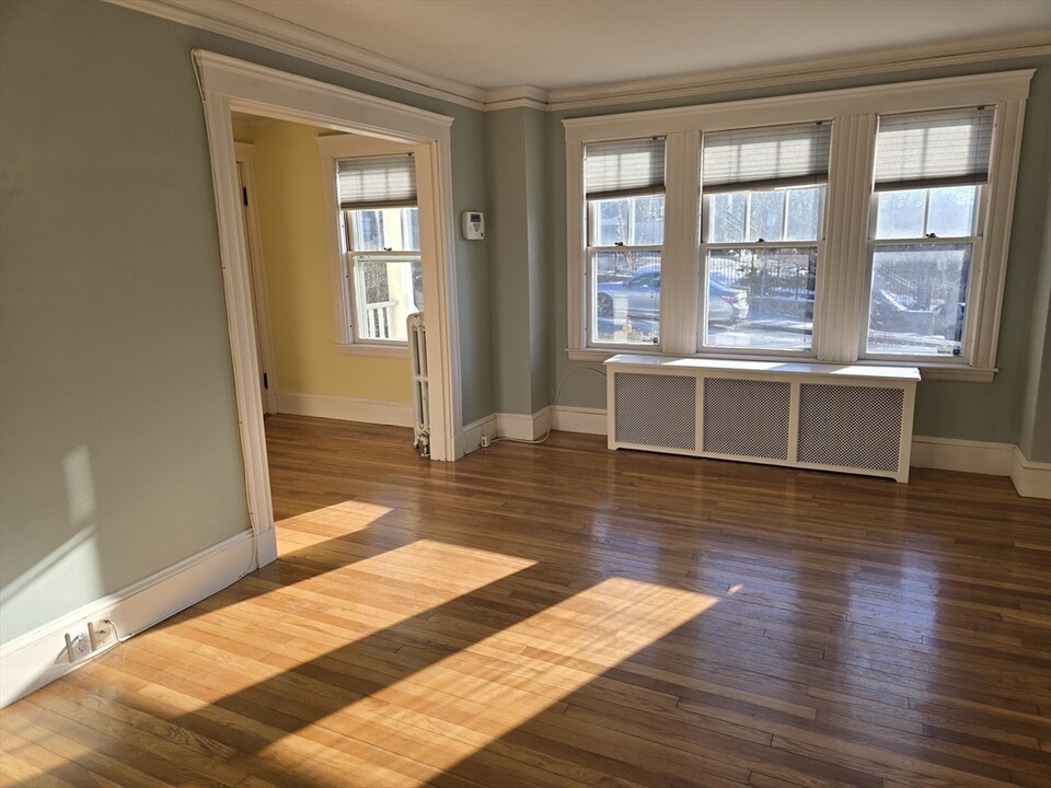 103 Saint Rose St, Unit #1 in Boston, MA - Building Photo