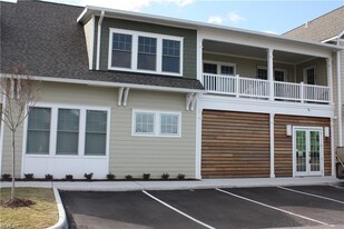 9650 Shore Dr in Norfolk, VA - Building Photo