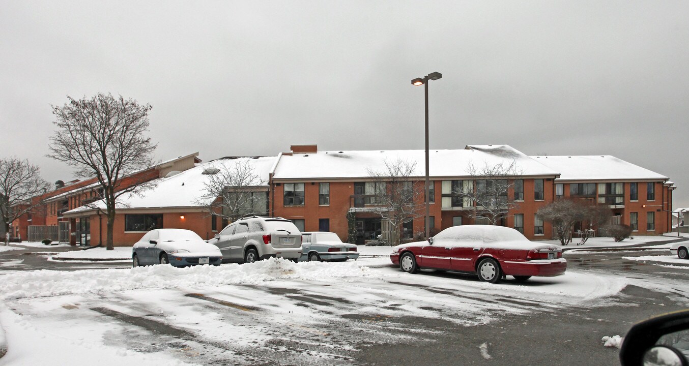 Maple Glen Apartments in Brock, ON - Building Photo