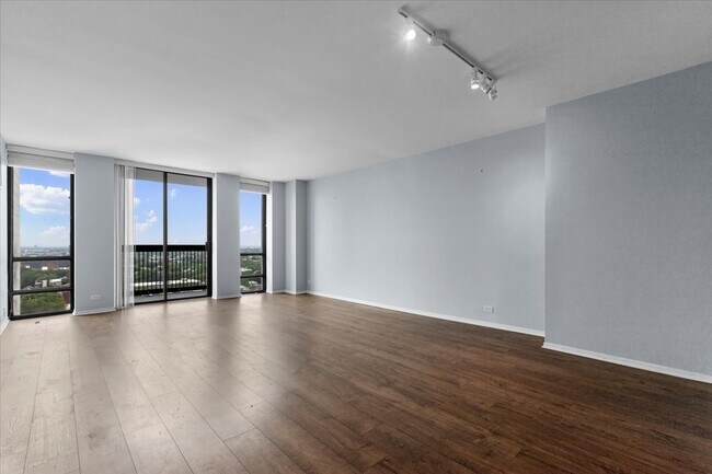property at 1660 N La Salle Dr