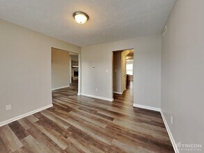 1607 Blankenship Dr in Indianapolis, IN - Building Photo - Building Photo