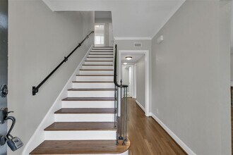 3215 Milburn St in Houston, TX - Building Photo - Building Photo