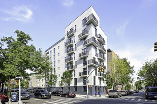 469 Convent Ave in New York, NY - Building Photo