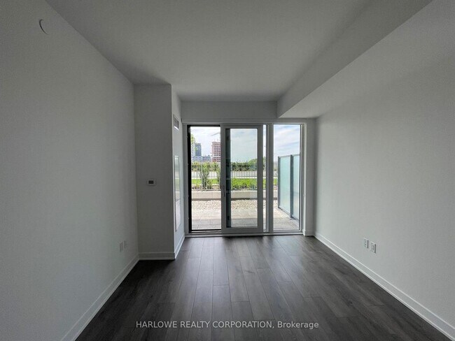 95 Oneida Crescent in Richmond Hill, ON - Building Photo - Building Photo
