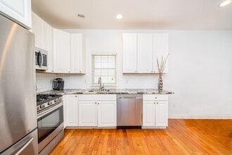 44 Bryant Ave in Jersey City, NJ - Building Photo - Building Photo