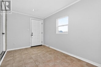 295 Bay St in Midland, ON - Building Photo - Building Photo