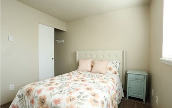 5726 59th St Ct W in University Place, WA - Building Photo - Building Photo