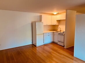 5409 NE 65th St, Unit 1 in Seattle, WA - Building Photo - Building Photo