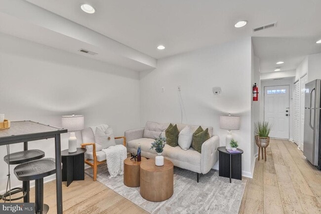 property at 1268 16th St NE