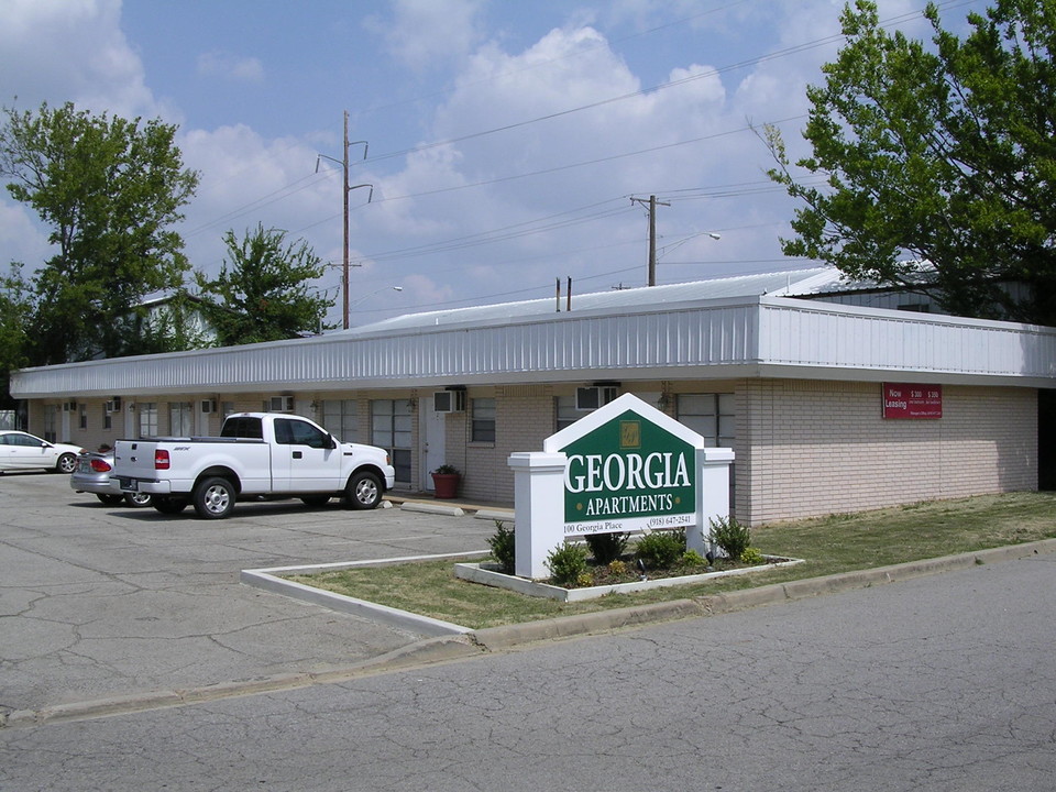 Georgia Apartments in Poteau, OK - Building Photo