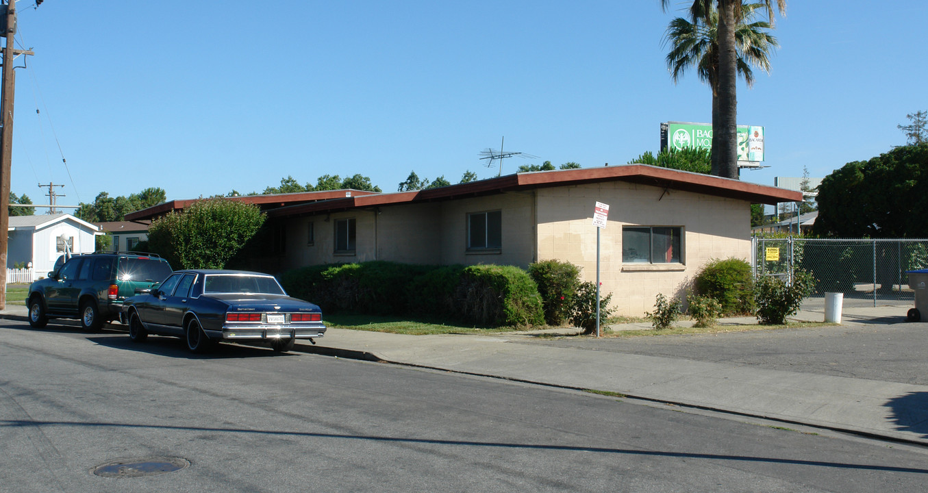 661 Bonita Ave in San Jose, CA - Building Photo