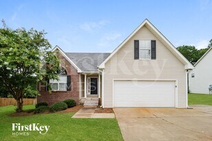 126 Calico Loop in Grantville, GA - Building Photo