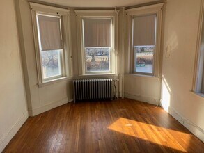 425 Park Dr, Unit 235-8 in Boston, MA - Foto de edificio - Building Photo