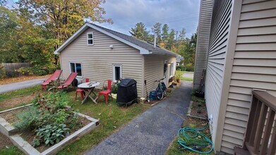 11 Dana Ave in Kittery, ME - Building Photo - Building Photo