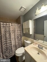 2000 English Oak Ct in Waldorf, MD - Building Photo - Building Photo