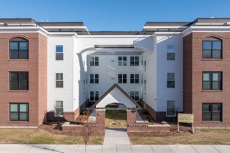 Leonard Apartments in Grand Rapids, MI - Building Photo - Building Photo