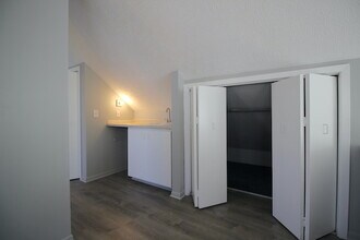 2040 E St in Lincoln, NE - Building Photo - Building Photo