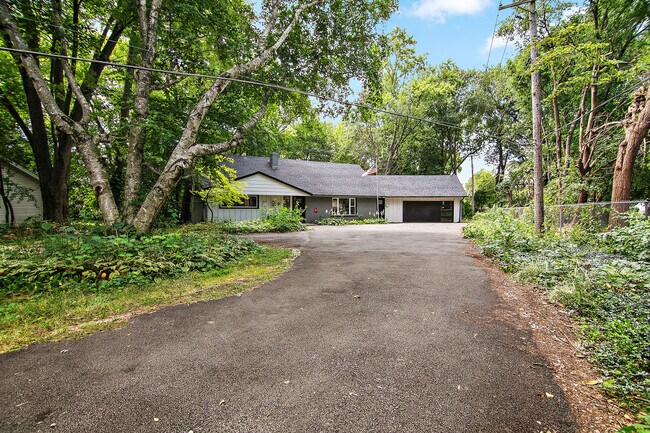22 Erin Ln in Kankakee, IL - Foto de edificio - Building Photo