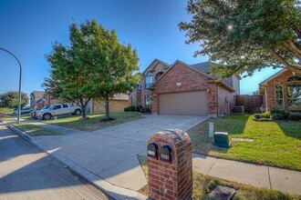 2132 Ravens Nest Dr in Fort Worth, TX - Building Photo - Building Photo