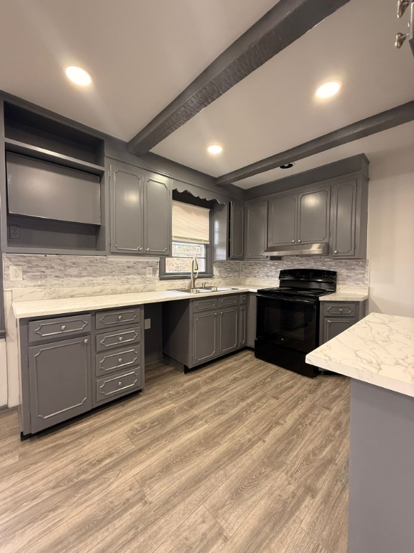 17727 Crest Dr in Hagerstown, MD - Foto de edificio - Building Photo