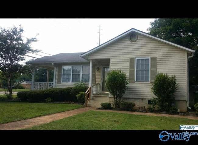 property at 801 Fairway Dr NW