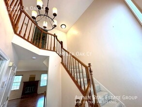 16268 Lea Oak Ct in Chesterfield, MO - Building Photo - Building Photo