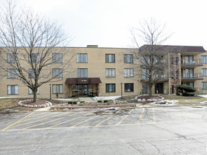 130 E Grand Ave in Bensenville, IL - Building Photo - Building Photo