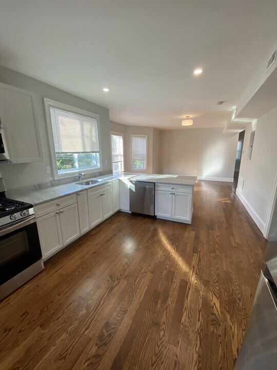 3 Hamilton Rd in Somerville, MA - Building Photo