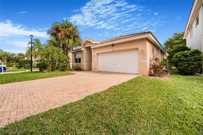 9341 Chestnut Tree Loop in Ft. Myers, FL - Building Photo - Building Photo