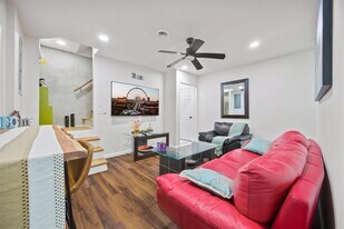 3285 Marlanta Dr, Unit Beautiful East Cobb Unit in Marietta, GA - Building Photo