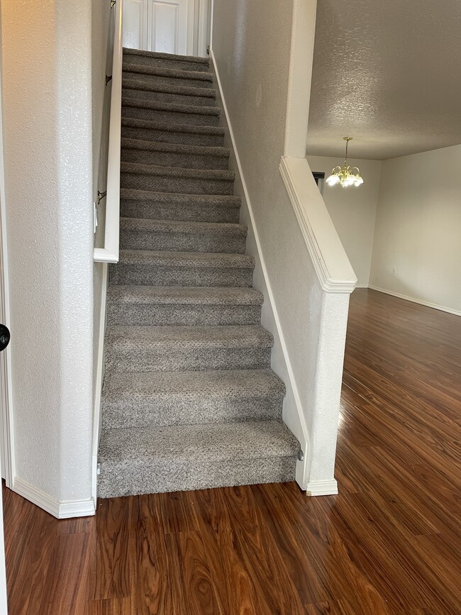 5386 Burbank St N in Keizer, OR - Building Photo - Building Photo