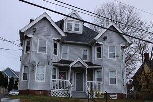 42 Summer St in Bristol, CT - Building Photo
