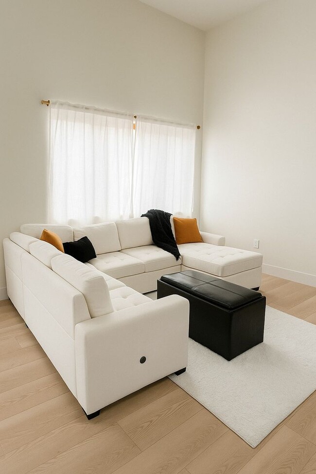 3636 Gardenia Ave in Long Beach, CA - Building Photo - Building Photo