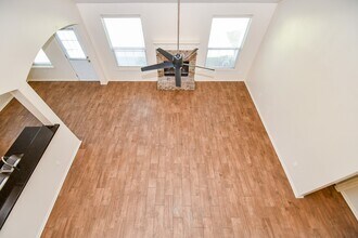 1310 Lake Edinburg Ct in Richmond, TX - Building Photo - Building Photo