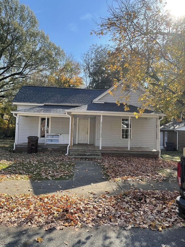 property at 1107 Campbell St