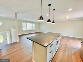 2125 Aquia Dr in Stafford, VA - Building Photo - Building Photo