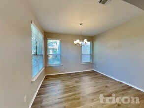 1908 Parkside Mews in Lancaster, TX - Building Photo - Building Photo