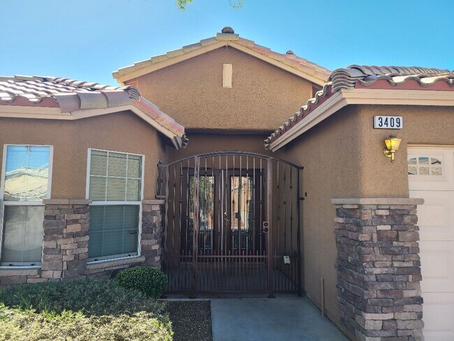 3409 Amish Ave-Unit -1 in North Las Vegas, NV - Building Photo - Building Photo