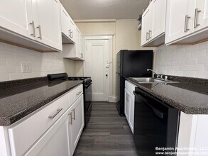 458 Park Dr, Unit 9 in Boston, MA - Building Photo - Building Photo