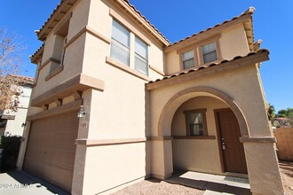 3058 E Michelle Way in Gilbert, AZ - Foto de edificio - Building Photo