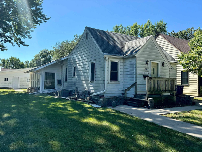 114 W 11th St in Spencer, IA - Foto de edificio - Building Photo