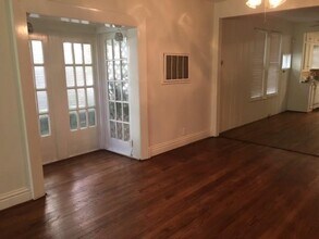211 Emerson St in Houston, TX - Building Photo - Building Photo